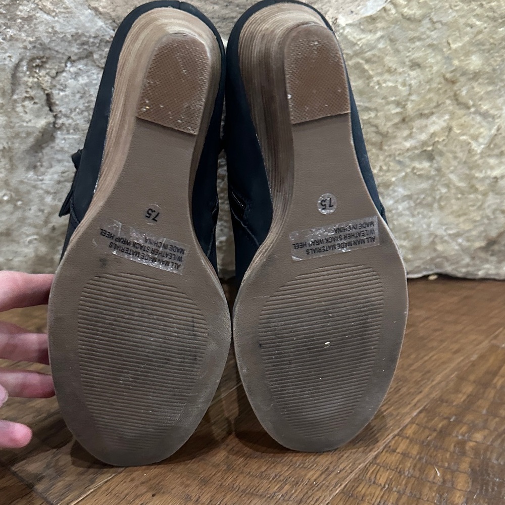 Report Black Ankle Booties with Tan Wedge - Picture 6 of 6